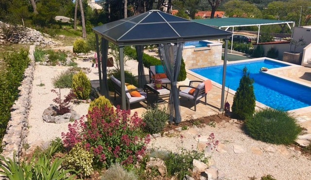 Holiday Home Ela - Three Bedroom Holiday Home with outdoor Pool (ST)