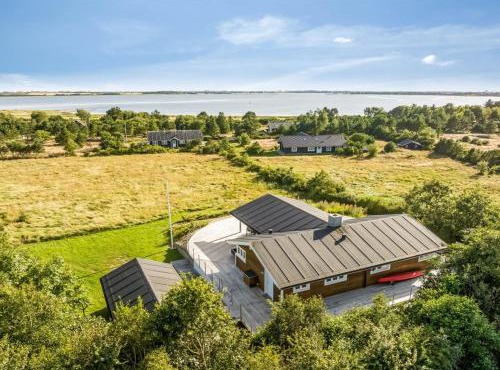 Holiday Home Eljas - 200m to the fjord by Interhome