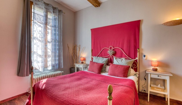 Holiday Home "En Petite Camargue" with Wi-Fi