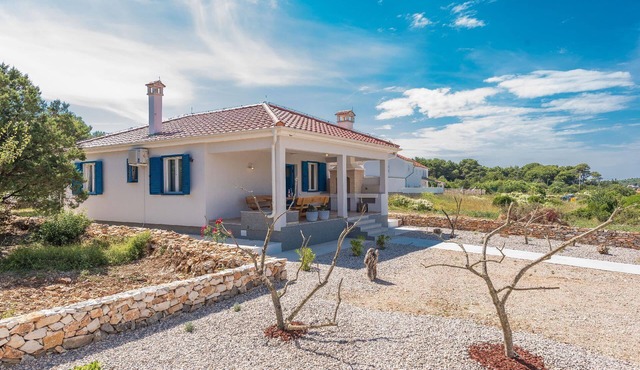 Holiday home "Ena" with view of the water
