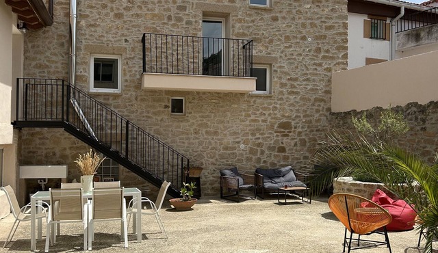 Holiday Home 'Enara-enea' with Private Garden, Balcony and Wi-Fi