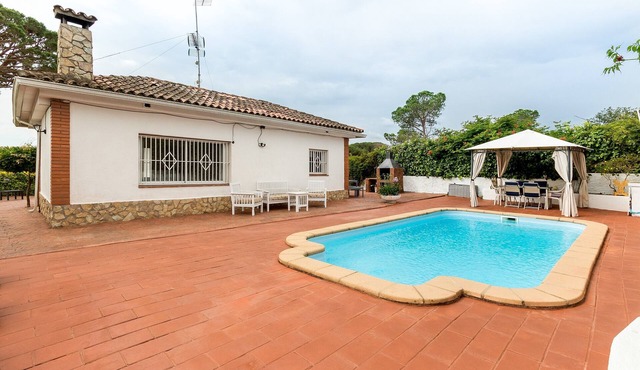Holiday Home 'Can Fogars' with Sea View, Private Pool and Wi-Fi