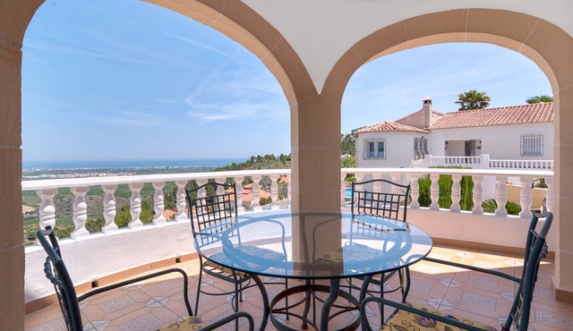 Holiday Home 'Chalet Tossal Gros' with Sea View, Wi-Fi and Air Conditioning
