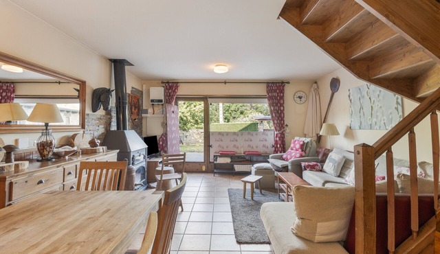 Holiday Home 'Vall Bellver' with Mountain Views, Private Terrace and Wi-Fi