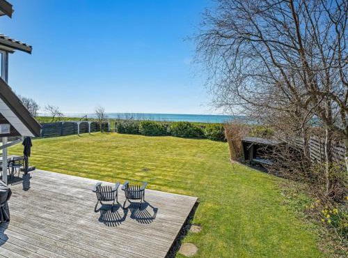 Holiday Home Esme - 30m from the sea by Interhome