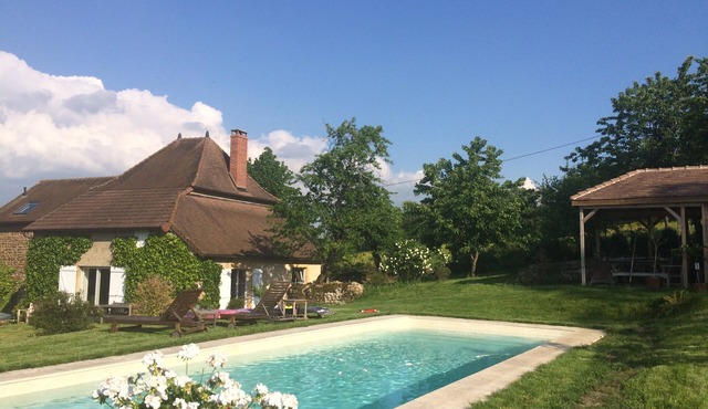 HOLIDAY HOME - EXCEPTIONAL VIEW - SWIMMING POOL - 12 people