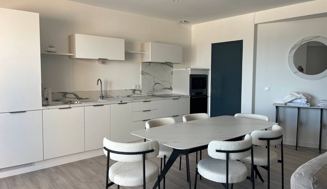 Holiday Home 'Face À La Mer 3' with Sea View, Private Terrace and Air Conditioning