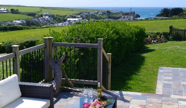 Holiday Home Farmlans by Interhome