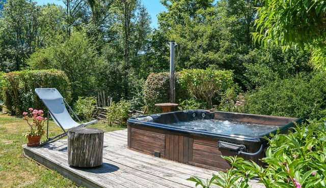 Holiday Home 'Fayard' with Mountain View, Private Terrace and Wi-Fi