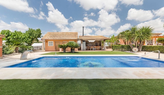 Holiday Home 'Finca Sol Del Sur' with Mountain View, Wi-Fi and Air Conditioning