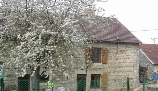 Holiday home for 6 guests with 150m² in Brotte-lès-Ray (181078)