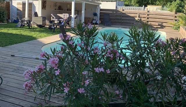 Holiday home near 20 minutes from Bordeaux and the beaches