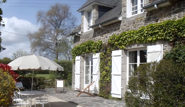 Holiday Home 'La Ville Es Anougiers' with Private Terrace, Private Garden and Wi-Fi