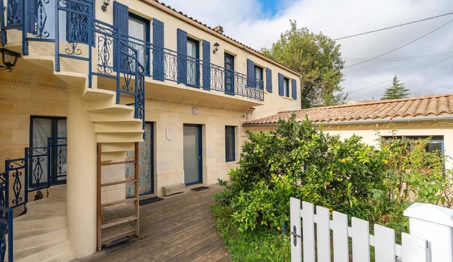 Holiday Home “Le Tertre Camillac” with Private Garden, Balcony & Wi-Fi