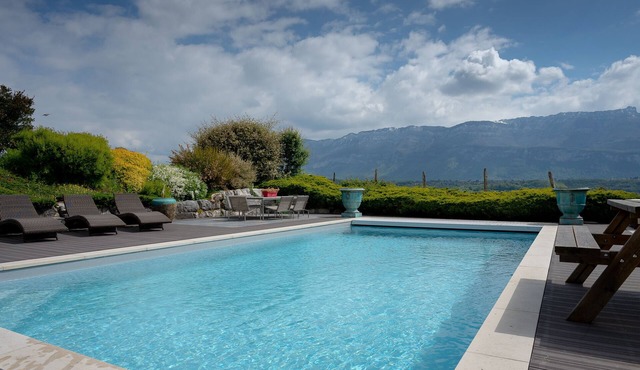 Holiday Home 'Le Balcon Des Bauges' with Mountain View, Shared Pool and Wi-Fi