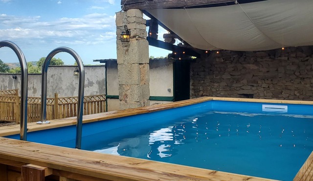 Holiday Home 'Mas Des Genêts' with Mountain View, Balcony and Wi-Fi