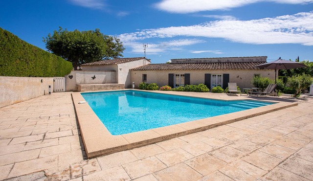 Holiday Home 'Le Mas D Emponse' with Mountain View, Wi-Fi and Air Conditioning