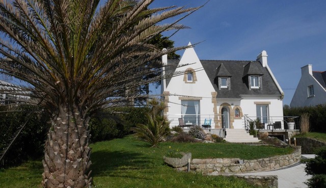 Holiday Home in Brittany with Sea Views