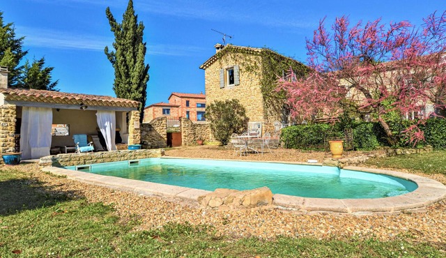 Holiday Home 'Mas Des Magnarelles' with Private Pool, Private Garden and Wi-Fi