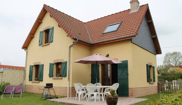 Holiday Home “Gîte La Briqueterie 3 Épis” with Private Terrace, Garden & Wi-Fi