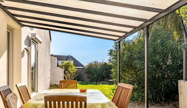 Holiday Home 'La Maison Du Bonheur' with Private Terrace, Garden & Wi-Fi