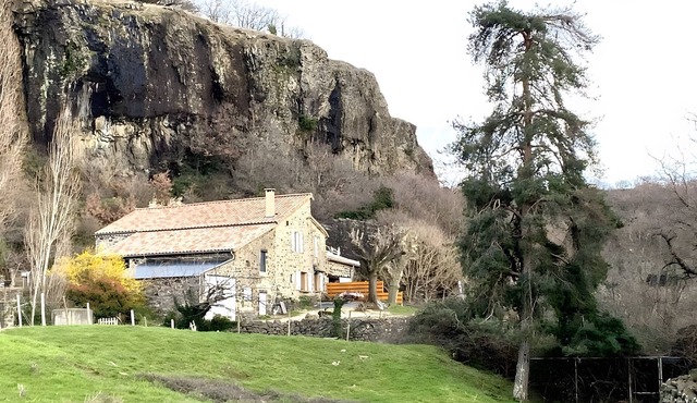 Holiday Home 'Gîte Les Bourriaux À La Ferme De' with Mountain View