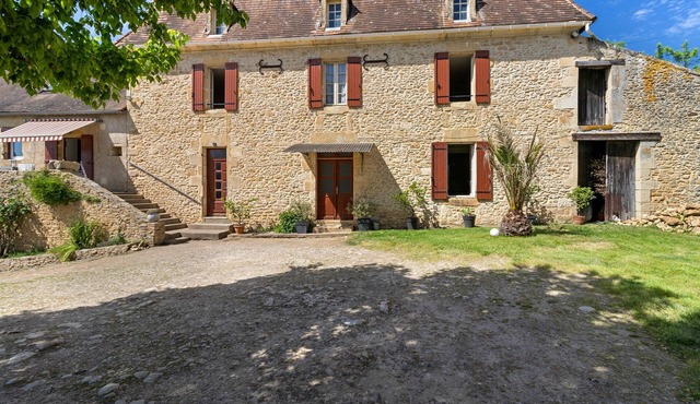 Holiday Home "Gîte de Laumède" with Private Garden