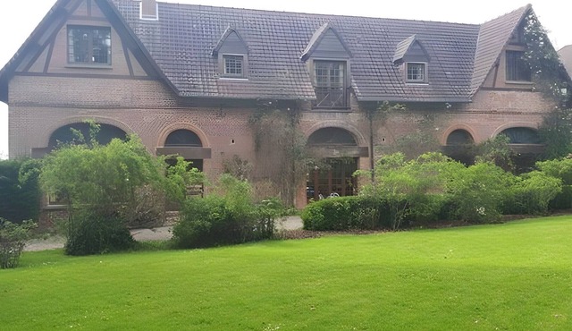 Holiday Home 'Gîte Les Pommiers - Calme Et Nature' with Private Garden