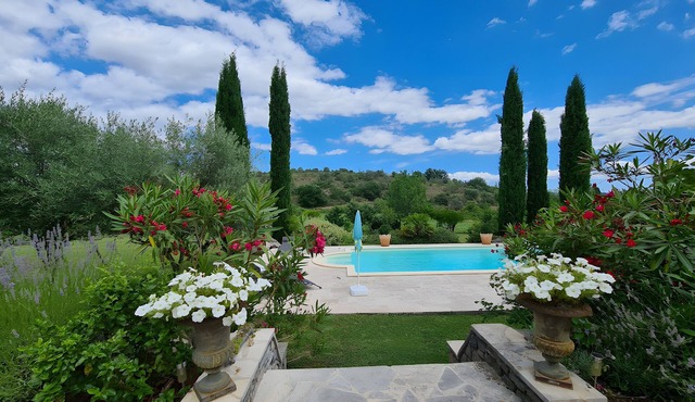Holiday Home "Gîte Sur La Voûte" at Mas du Tilleul, Large Pool, Private Terrace