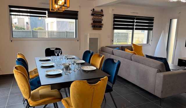 Holiday Home 'Garogwen 4p By Madame Est Servie' with Private Terrace, Private Garden and Wi-Fi