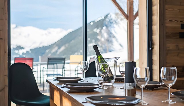 Holiday Home 'Gite Le Mazot' with Mountain Views, Private Terrace & Wi-Fi