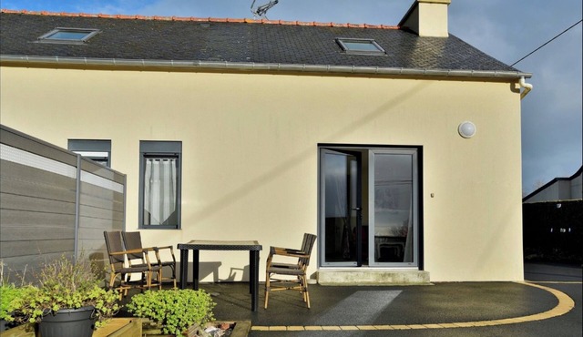 Holiday Home 'Gite 2 Le Logis Des Grenouilles' with Private Terrace, 3 Stars