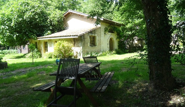 Holiday Home “Gîte De La Cascade” with Private Pool, Garden and Wi-Fi