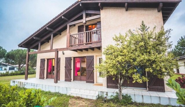 Holiday Home 'Gîte Chez Pat' with Private Terrace, Private Garden and Wi-Fi