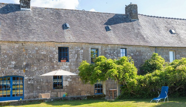 Holiday Home 'Gîte De Kerho' with Private Garden and Wi-Fi