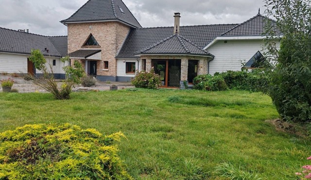 Holiday Home "Gîte du Tronquoy" with Private Terrace, Garden and Wi-Fi