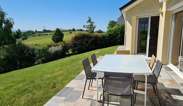 Holiday Home 'Gîte Gousseau' with Mountain View, Private Terrace & Wi-Fi