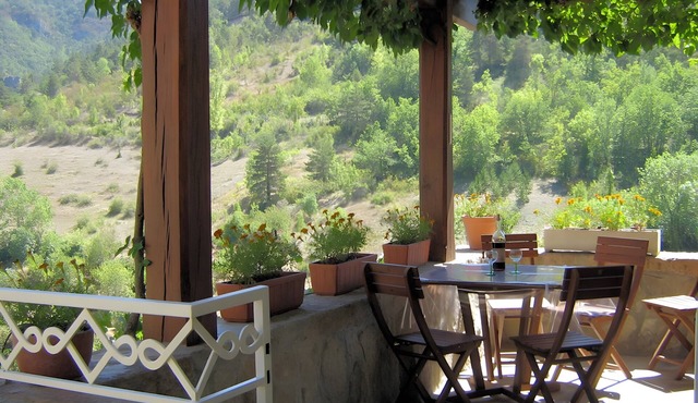 Holiday Home “Gîte La Lavande” with Mountain View, Private Terrace and Garden