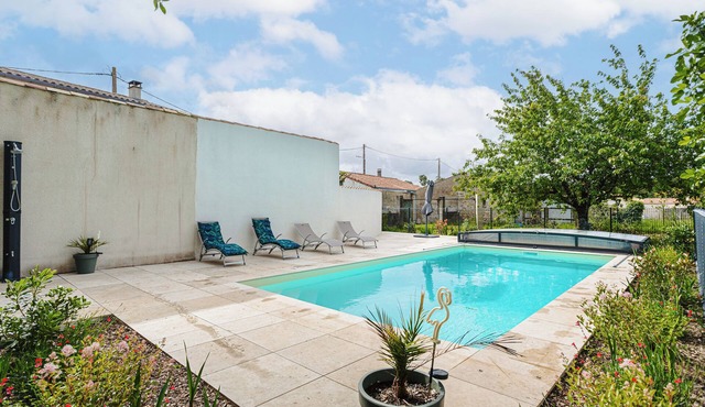 Holiday Home 'Gite Les Mouettes' with Shared Pool, Shared Terrace and Wi-Fi