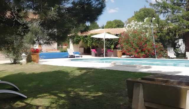 Holiday Home 'Gîte Solène' with Shared Pool, Wi-Fi and Air Conditioning