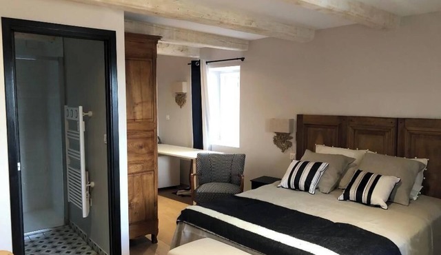 Holiday Home 'Gîte Victoria' with Mountain View, Terrace and Wi-Fi