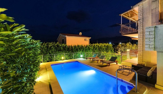 Holiday Home Grace in Vrsine