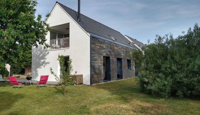 Holiday Home 'Grande Maison Bord De Mer' with Private Terrace and Private Garden