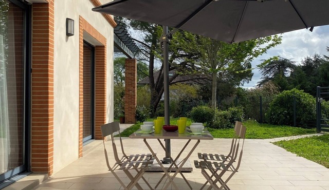 Holiday Home 'Grande Villa' with Private Terrace, Private Garden and Wi-Fi