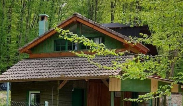 Holiday Home Green Side Cottage - Two Bedroom Holiday Home
