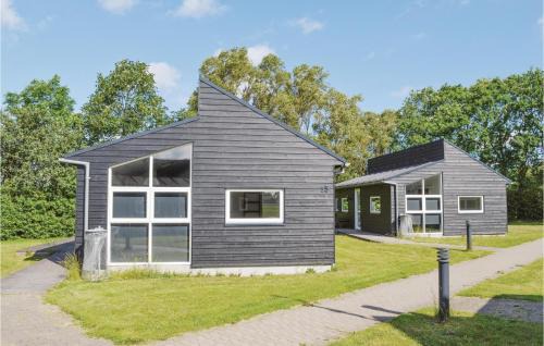 Holiday Home Halvejen Hytte Spjald I