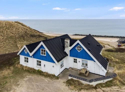 Holiday Home Hillegonde - 84m from the sea by Interhome