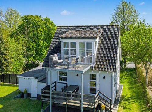 Holiday Home Hjort - 80m from the sea by Interhome