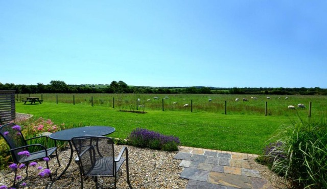 Holiday Home Holly by Interhome