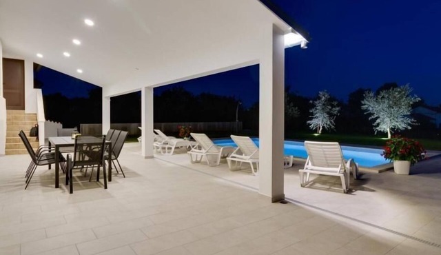 Holiday home "House Piljan"